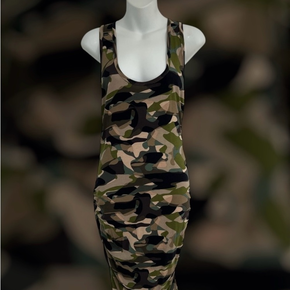 VENUS Camouflage Midi Dress in Size Large Body-com Rushing at Both Sides